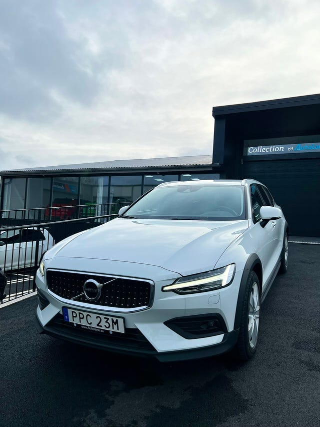 Volvo V60 Cross Country 2021 – bild 4