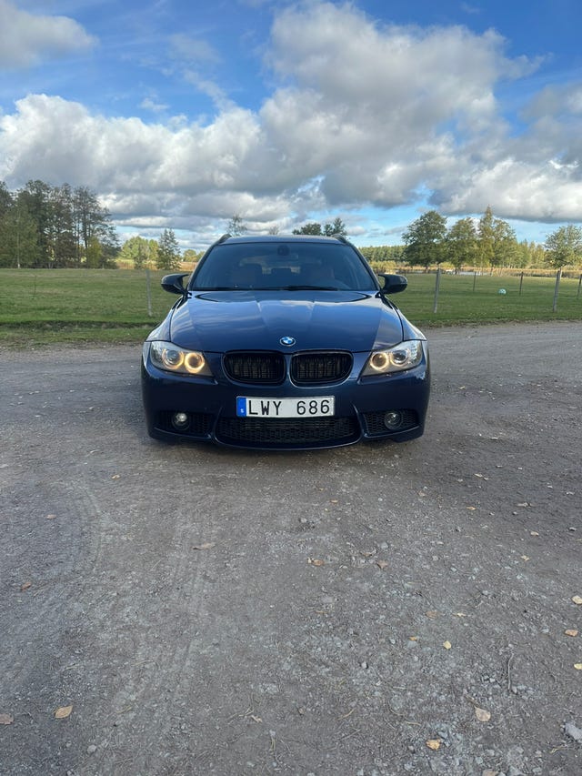 BMW 320d 2012 – bild 3