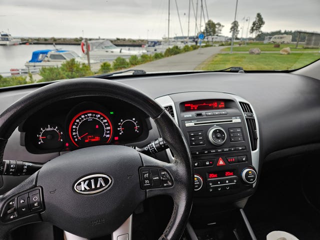 Kia Ceed 2012 – bild 4