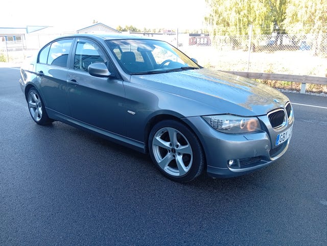 BMW 318d 2011