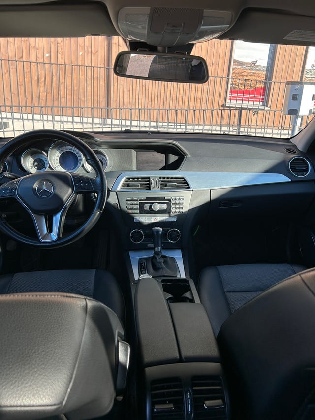 Mercedes-Benz C220 2012 – bild 4