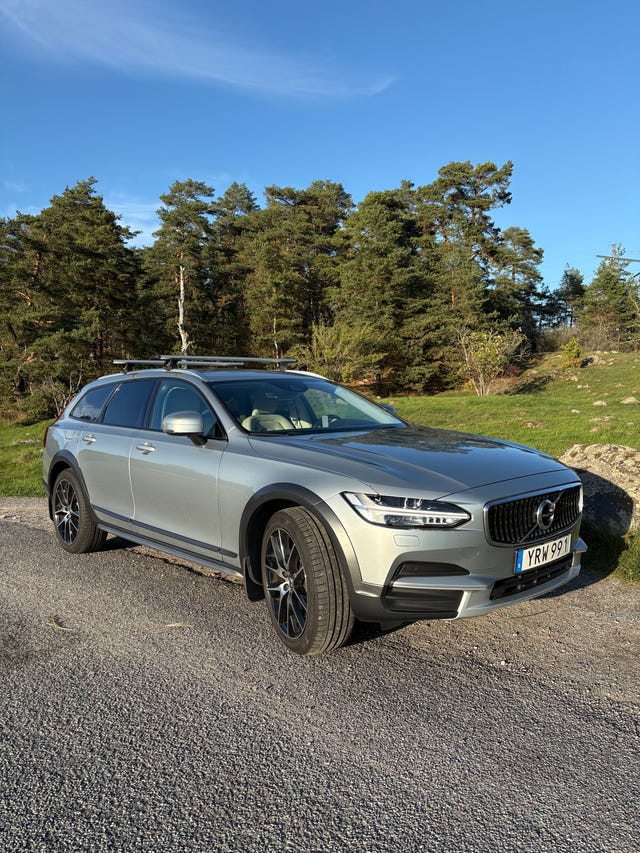 Volvo V90 Cross Country 2019 – bild 4