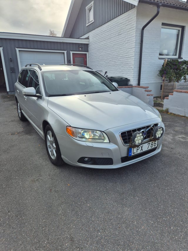 Volvo V70 2011