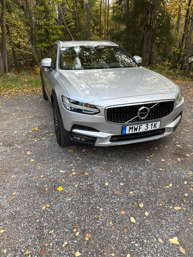 Volvo V90 Cross Country 2020 – bild 2
