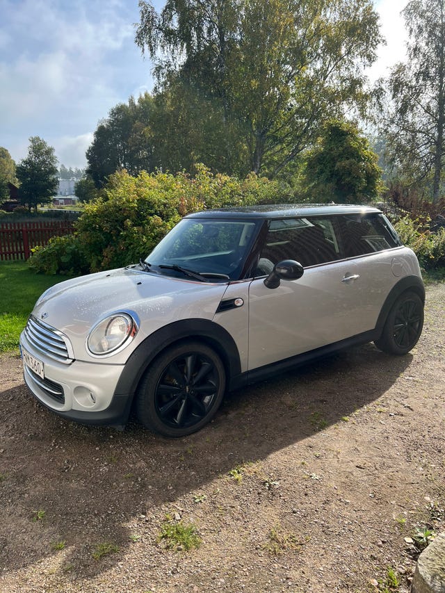 MINI Cooper 2011