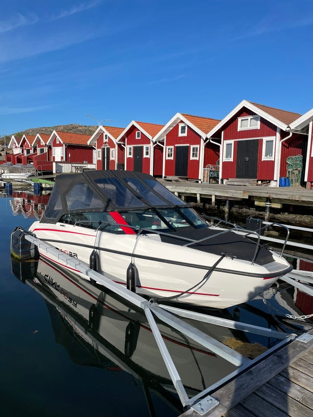 Sting 610 BR + Suzuki 4-takt 150 hk -23 med 58 timmar på motorn.