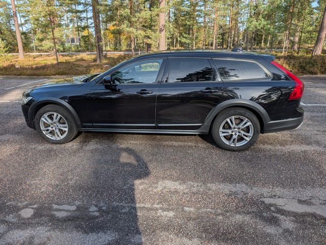 Volvo V90 Cross Country 2018 – bild 2