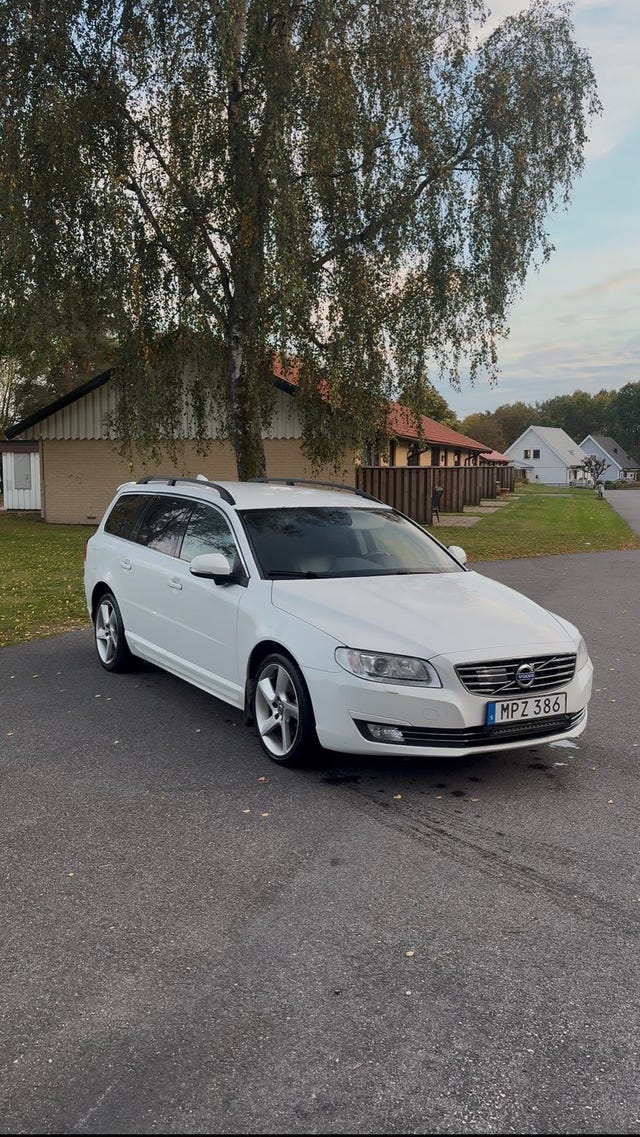 Volvo V70 2015
