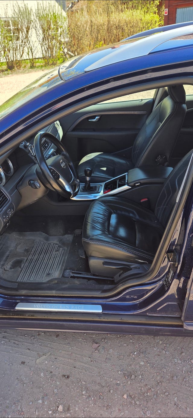 Volvo V70 2012 – bild 4
