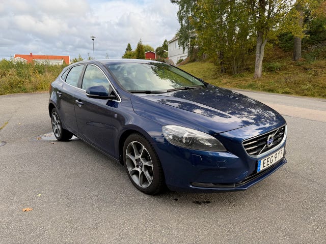 Volvo V40 2015