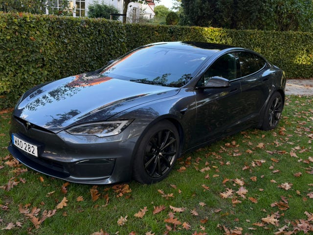 Tesla Model S 2023