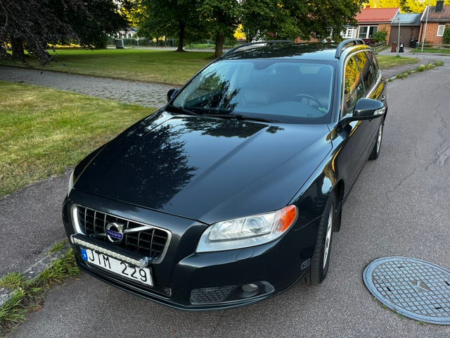 Volvo V70 2011