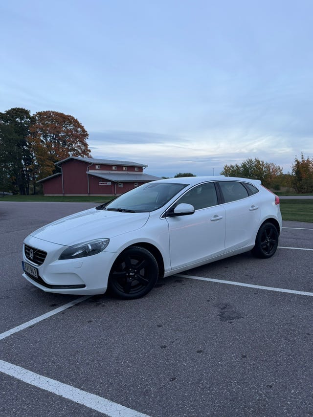 Volvo V40 2014 – bild 2