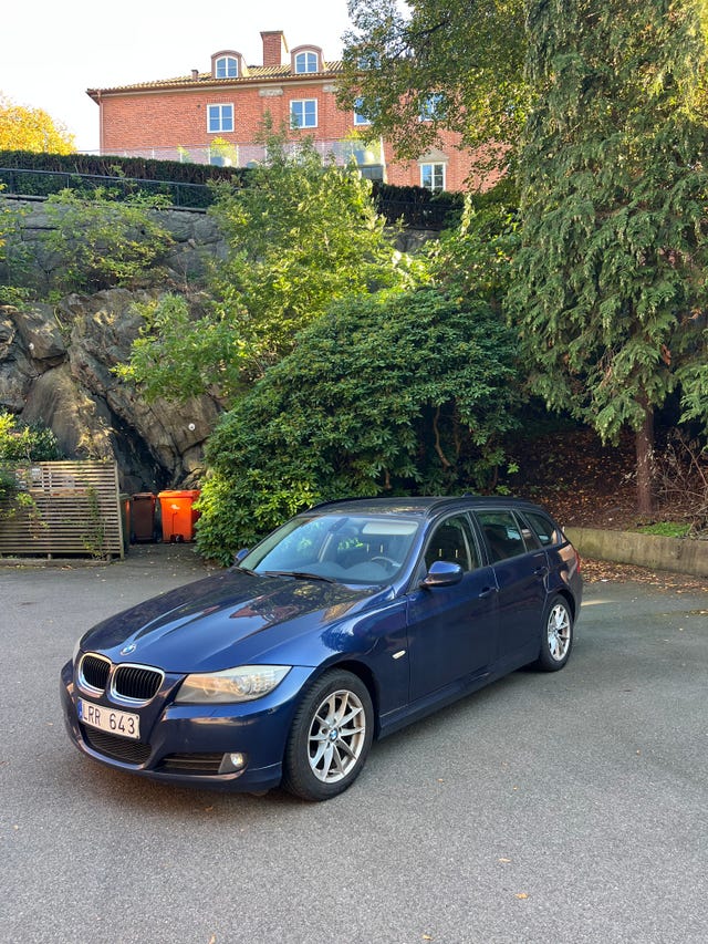 BMW 320i 2011