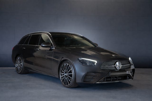 Mercedes-Benz E220 2023