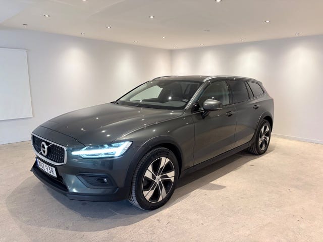 Volvo V60 Cross Country 2021 – bild 4
