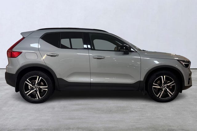 Volvo XC40 2025 – bild 3