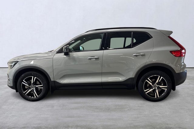 Volvo XC40 2025 – bild 2