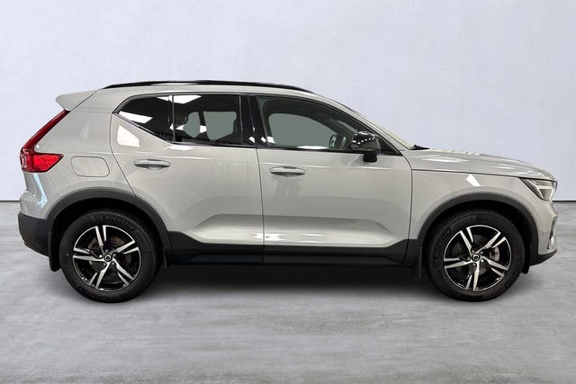 Volvo XC40 2025 – bild 3
