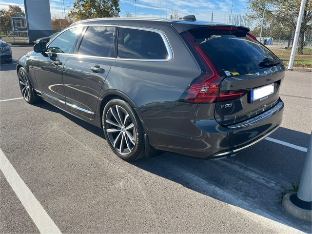 Volvo V90 2021