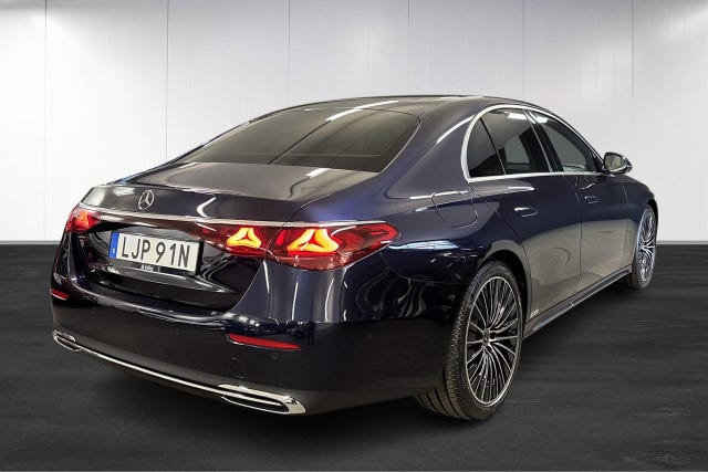 Mercedes-Benz E300 de 2026 – bild 4