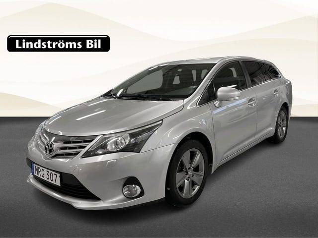 Toyota Avensis 2015