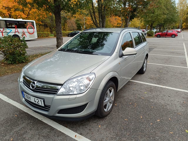Opel Astra 2010
