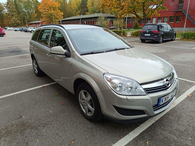Opel Astra 2010