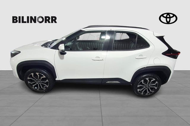 Toyota Yaris Cross 2023 – bild 2