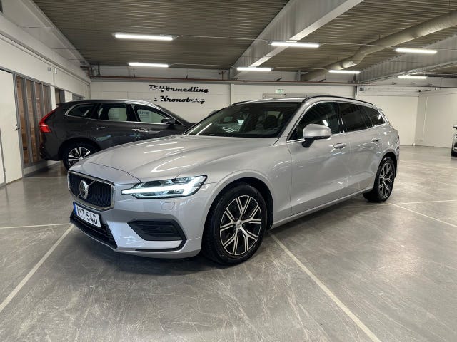 Volvo V60 2023