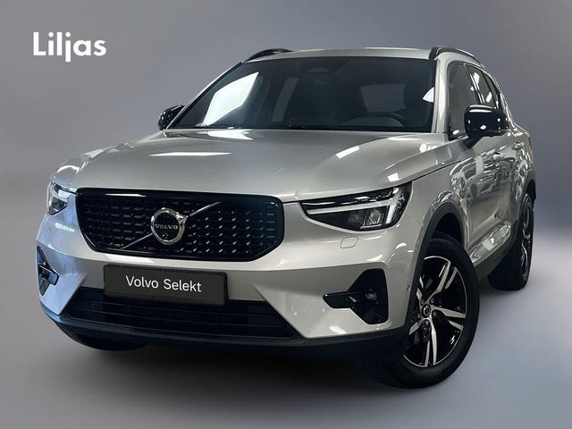 Volvo XC40 2025