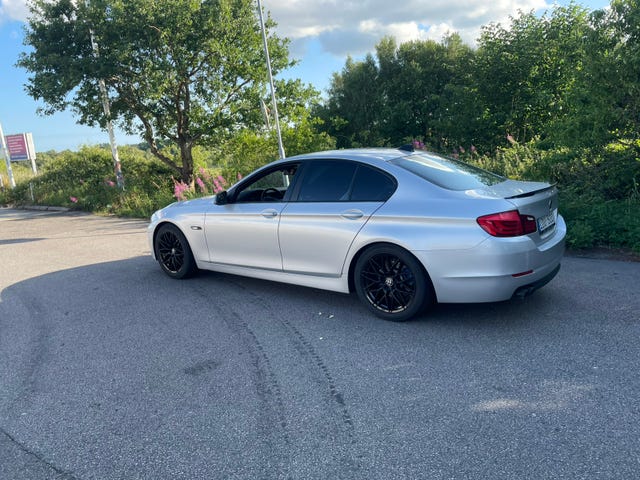 BMW 520d 2011 – bild 2