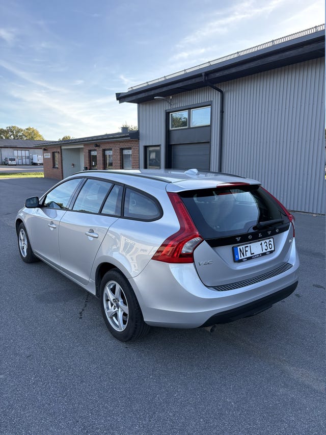 Volvo V60 2013 – bild 2