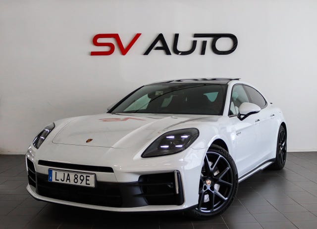 Porsche Panamera 4S 2025