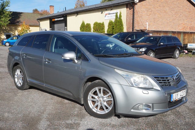 Toyota Avensis 2011
