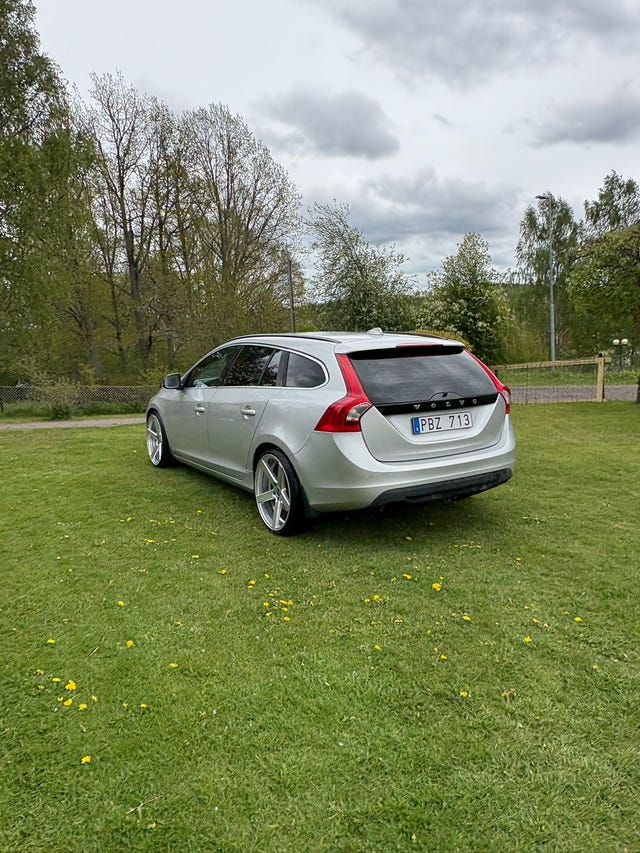 Volvo V60 2011 – bild 2