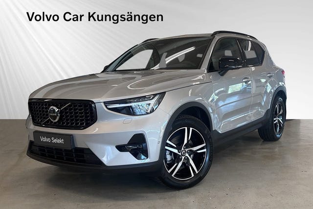 Volvo XC40 2025