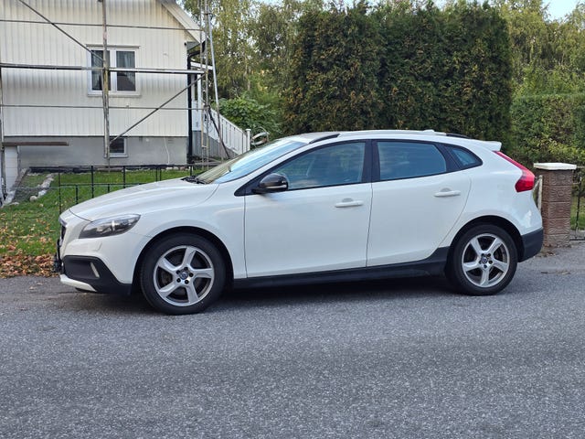 Volvo V40 Cross Country 2014