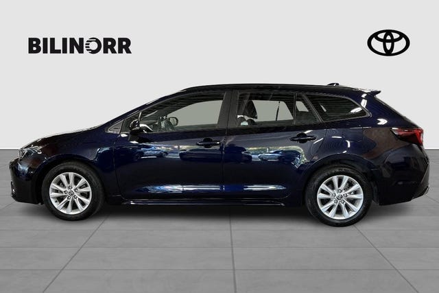 Toyota Corolla 2024 – bild 4