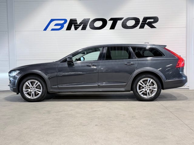 Volvo V90 Cross Country 2019 – bild 4
