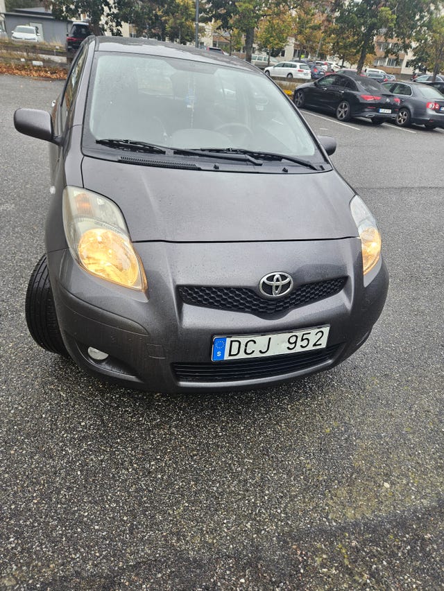 Toyota Yaris 2011
