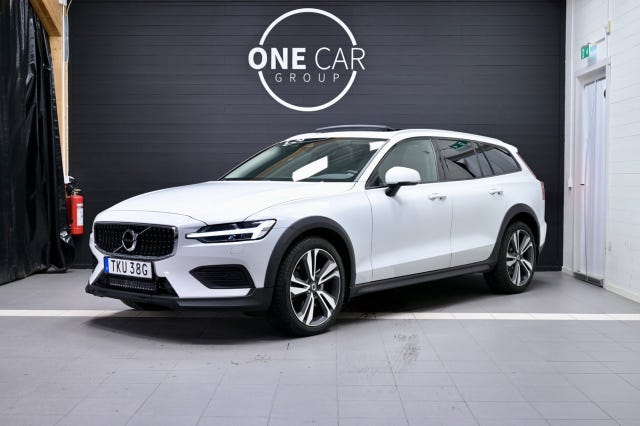 Volvo V60 Cross Country 2022