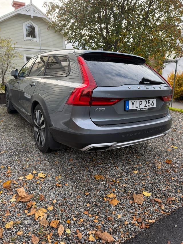 Volvo V90 Cross Country 2019 – bild 3