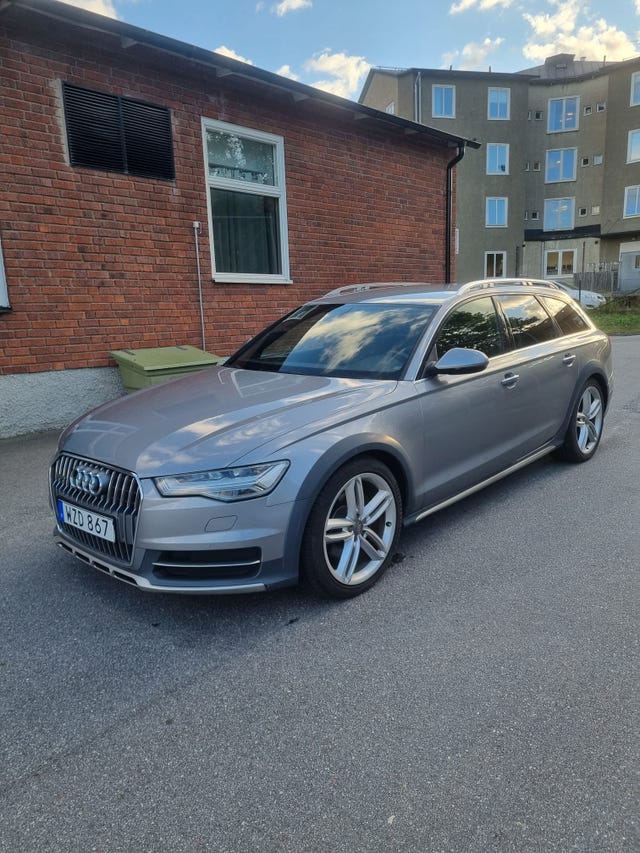 Audi A6 allroad 2015