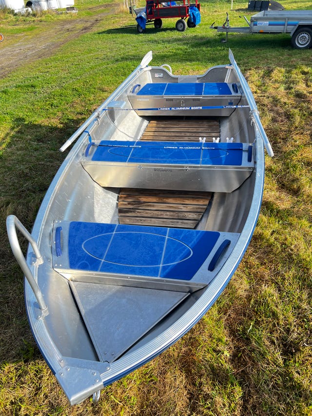 Linder 440 Fishing