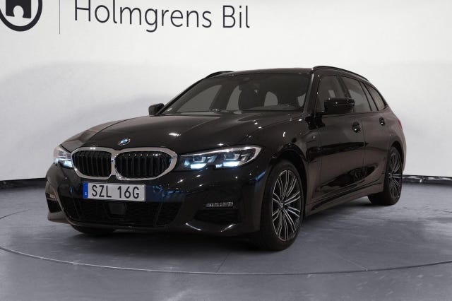 BMW 330e 2021