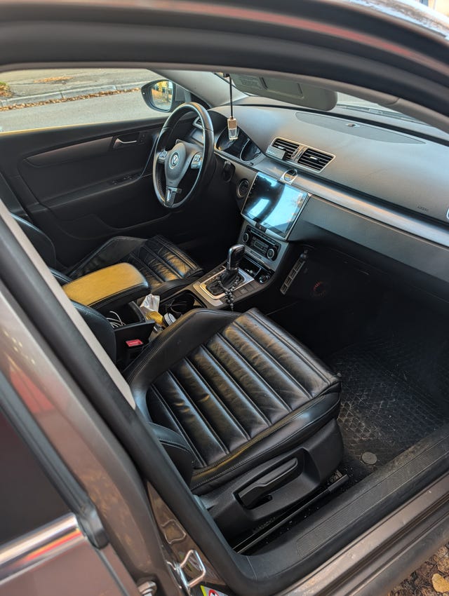 Volkswagen Passat 2012 – bild 2