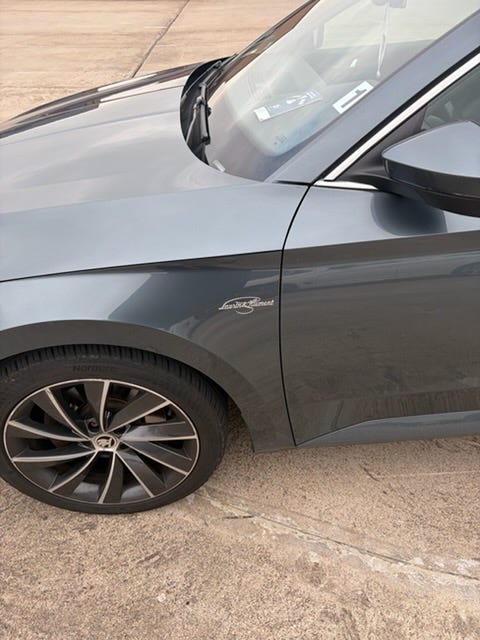Skoda Superb 2016 – bild 2