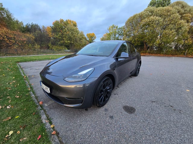 Tesla Model Y 2021