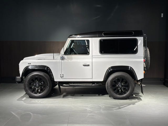 Land Rover Defender 90 2015